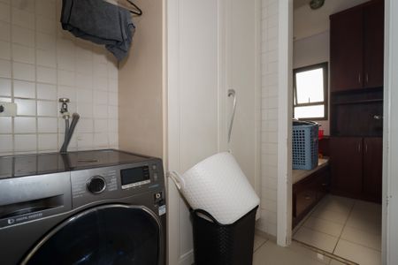 Apartamento para alugar com 168m², 4 quartos e 3 vagas Apartamento para alugar com 168m², 4 quartos e 3 vagasÁrea de Serviço