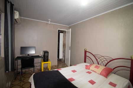 Casa à venda com 217m², 5 quartos e 2 vagas Casa à venda com 217m², 5 quartos e 2 vagasCasa 2 Quarto