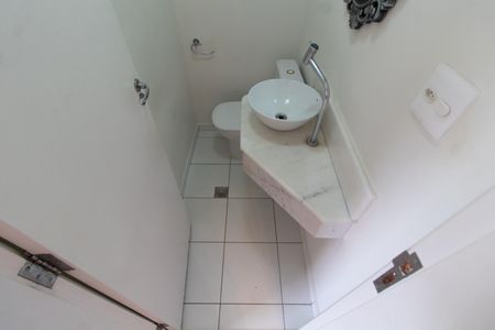 Casa de condomínio à venda com 108m², 3 quartos e 2 vagas Casa de condomínio à venda com 108m², 3 quartos e 2 vagasLavabo