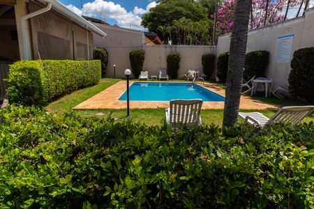 Casa de condomínio à venda com 108m², 3 quartos e 2 vagas Casa de condomínio à venda com 108m², 3 quartos e 2 vagasÁREA COMUM - PISCINA