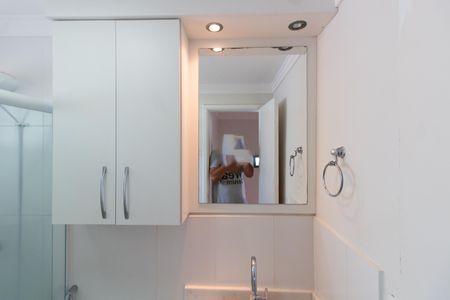 Casa de condomínio à venda com 108m², 3 quartos e 2 vagas Casa de condomínio à venda com 108m², 3 quartos e 2 vagasBanheiro