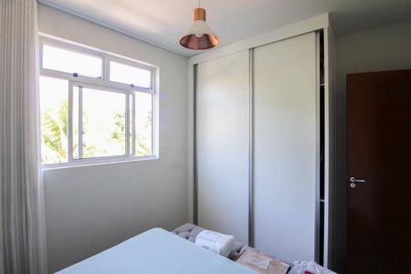 Apartamento à venda com 62m², 2 quartos e 1 vagaQuarto 2