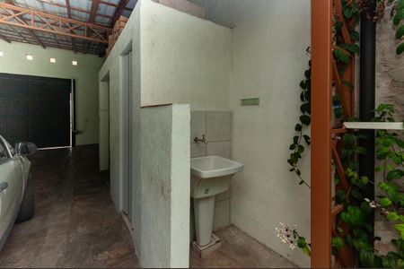 Casa à venda com 170m², 1 quarto e 6 vagas Casa à venda com 170m², 1 quarto e 6 vagasÁrea de Serviço