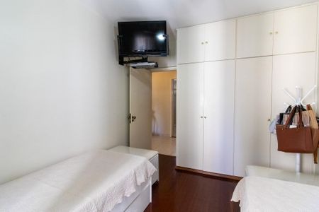 Apartamento à venda com 156m², 3 quartos e 2 vagasQuarto 1