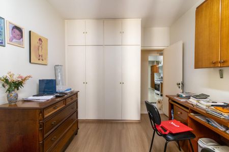 Apartamento à venda com 156m², 3 quartos e 2 vagasQuarto 2