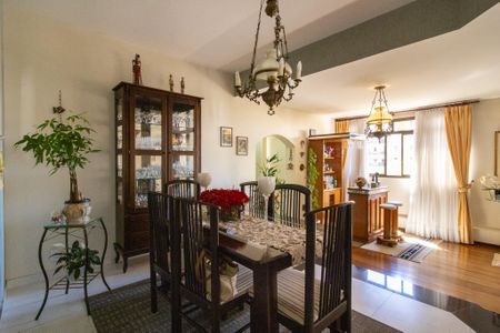 Apartamento à venda com 156m², 3 quartos e 2 vagasSala