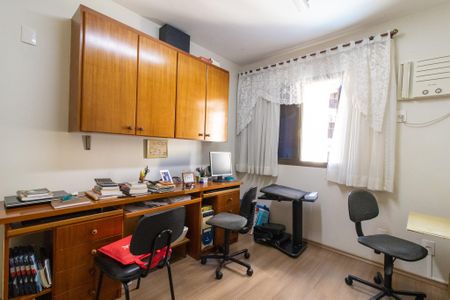 Apartamento à venda com 156m², 3 quartos e 2 vagasQuarto 2