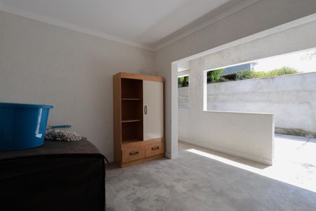 Casa à venda com 500m², 3 quartos e 4 vagas Casa à venda com 500m², 3 quartos e 4 vagasCasa 2 - Área de serviço