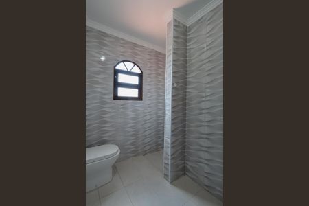 Casa à venda com 500m², 3 quartos e 4 vagas Casa à venda com 500m², 3 quartos e 4 vagasCasa 1 - Banheiro 1