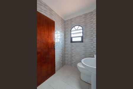 Casa à venda com 500m², 3 quartos e 4 vagas Casa à venda com 500m², 3 quartos e 4 vagasCasa 1 - Banheiro 2