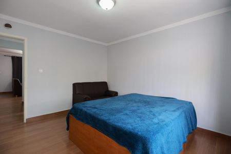 Casa à venda com 500m², 3 quartos e 4 vagas Casa à venda com 500m², 3 quartos e 4 vagasCasa 2 - Quarto