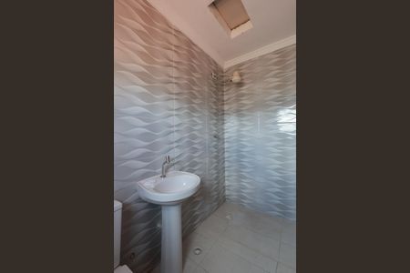 Casa à venda com 500m², 3 quartos e 4 vagas Casa à venda com 500m², 3 quartos e 4 vagasCasa 1 - Banheiro 2