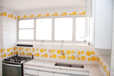 Apartamento à venda com 91m², 2 quartos e 1 vagaCozinha 