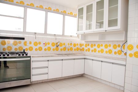 Apartamento à venda com 91m², 2 quartos e 1 vagaCozinha 