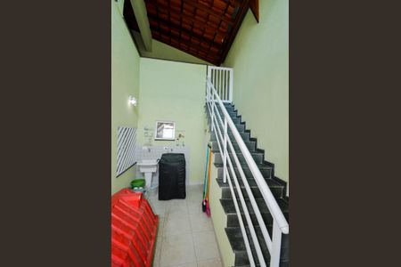 Casa à venda com 180m², 3 quartos e 2 vagasÁrea de Serviço