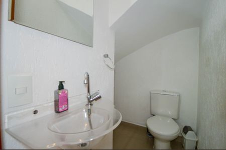 Casa à venda com 180m², 3 quartos e 2 vagasLavabo