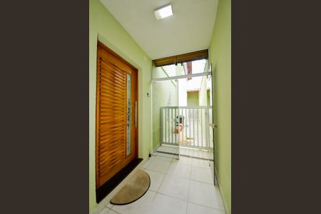 Casa à venda com 180m², 3 quartos e 2 vagasCorredor Lateral