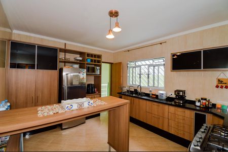 Casa à venda com 180m², 3 quartos e 2 vagasCozinha