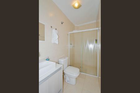 Casa à venda com 180m², 3 quartos e 2 vagasBanheiro da Suíte 1