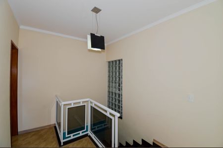 Casa à venda com 180m², 3 quartos e 2 vagasCorredor das Suítes