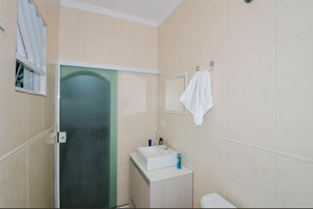 Casa à venda com 180m², 3 quartos e 2 vagasBanheiro da Suíte 1