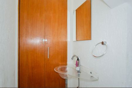 Casa à venda com 180m², 3 quartos e 2 vagasLavabo