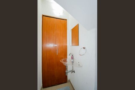 Casa à venda com 180m², 3 quartos e 2 vagasLavabo