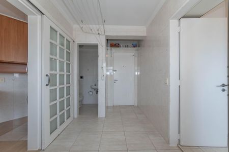 Apartamento à venda com 147m², 3 quartos e 2 vagas Apartamento à venda com 147m², 3 quartos e 2 vagasLavanderia