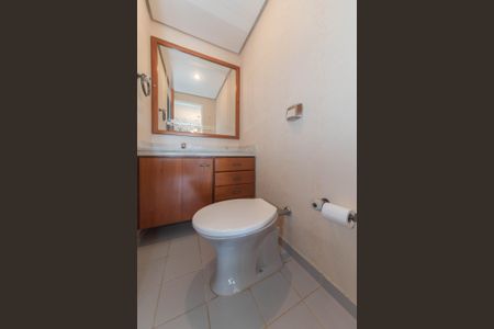 Apartamento à venda com 147m², 3 quartos e 2 vagas Apartamento à venda com 147m², 3 quartos e 2 vagasLavabo