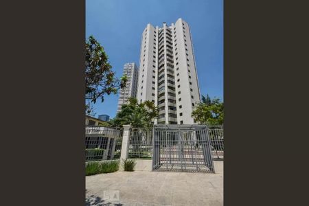 Apartamento à venda com 147m², 3 quartos e 2 vagas Apartamento à venda com 147m², 3 quartos e 2 vagasFachada