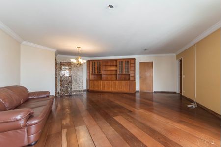 Apartamento à venda com 147m², 3 quartos e 2 vagas Apartamento à venda com 147m², 3 quartos e 2 vagasSala