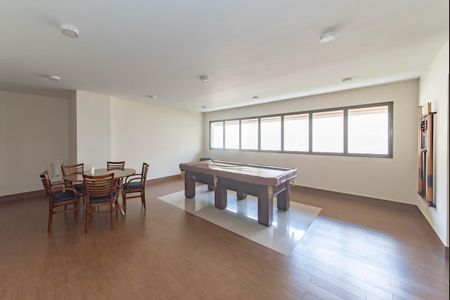 Apartamento à venda com 147m², 3 quartos e 2 vagas Apartamento à venda com 147m², 3 quartos e 2 vagasÁrea comum - Salão de Jogos