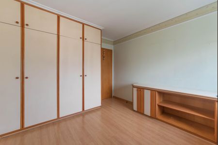 Apartamento à venda com 147m², 3 quartos e 2 vagas Apartamento à venda com 147m², 3 quartos e 2 vagasQuarto 1