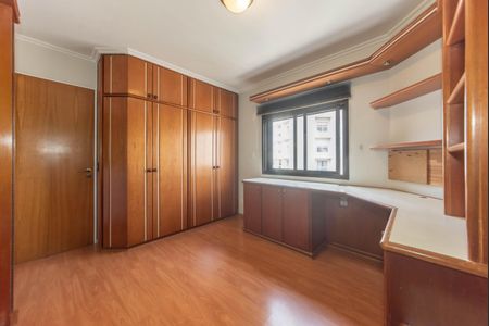 Apartamento à venda com 147m², 3 quartos e 2 vagas Apartamento à venda com 147m², 3 quartos e 2 vagasQuarto 2