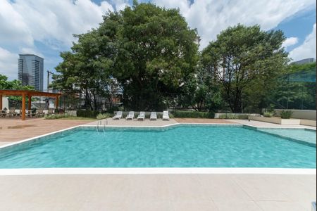 Apartamento à venda com 147m², 3 quartos e 2 vagas Apartamento à venda com 147m², 3 quartos e 2 vagasPiscina