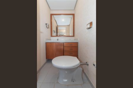 Apartamento à venda com 147m², 3 quartos e 2 vagas Apartamento à venda com 147m², 3 quartos e 2 vagasLavabo