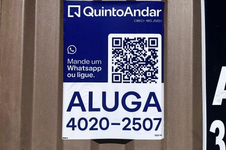 Casa à venda com 360m², 3 quartos e 2 vagas Casa à venda com 360m², 3 quartos e 2 vagasPlaquinha Instalada