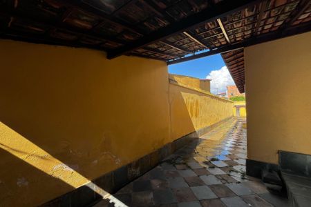 Casa à venda com 360m², 3 quartos e 2 vagas Casa à venda com 360m², 3 quartos e 2 vagasGaragem