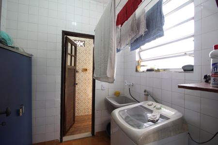 Casa à venda com 260m², 5 quartos e 3 vagasÁrea de Serviço