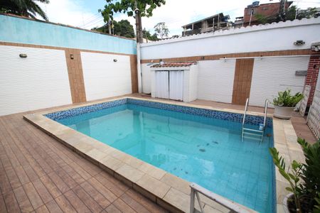 Casa à venda com 260m², 5 quartos e 3 vagasPiscina