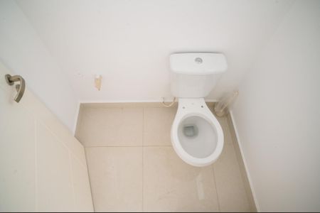 Casa à venda com 220m², 3 quartos e 4 vagas Casa à venda com 220m², 3 quartos e 4 vagasLavabo