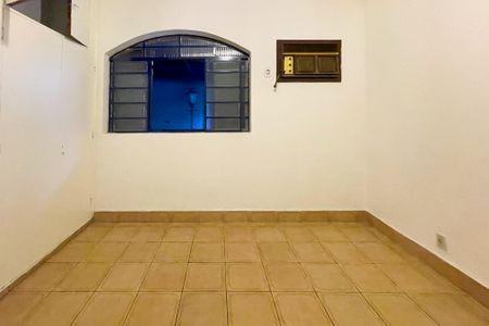 Casa à venda com 360m², 3 quartos e 3 vagas Casa à venda com 360m², 3 quartos e 3 vagasQuarto 1