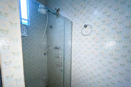 Casa à venda com 360m², 3 quartos e 3 vagas Casa à venda com 360m², 3 quartos e 3 vagasBanheiro 1