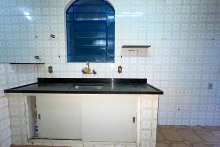 Casa à venda com 360m², 3 quartos e 3 vagas Casa à venda com 360m², 3 quartos e 3 vagasCozinha