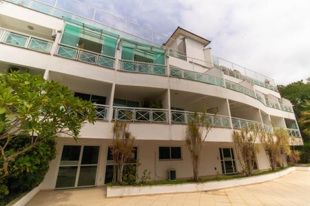 Studio à venda com 60m², 1 quarto e 1 vaga Studio à venda com 60m², 1 quarto e 1 vagaFachada