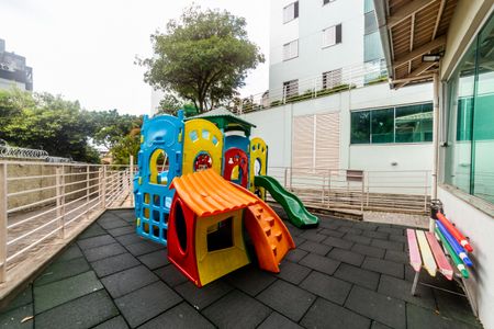 Apartamento à venda com 108m², 3 quartos e 2 vagasÁrea comum - Playground
