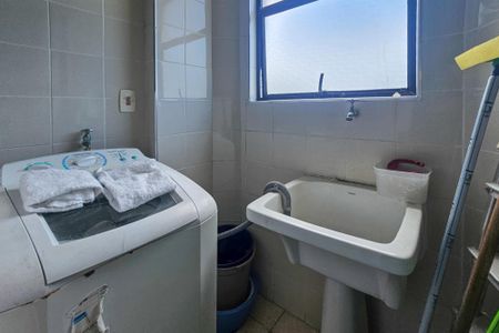 Apartamento para alugar com 165m², 3 quartos e 3 vagas Apartamento para alugar com 165m², 3 quartos e 3 vagasÁrea de serviço