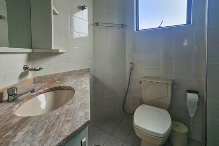Apartamento para alugar com 165m², 3 quartos e 3 vagas Apartamento para alugar com 165m², 3 quartos e 3 vagasBanheiro