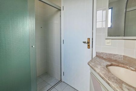 Apartamento para alugar com 165m², 3 quartos e 3 vagas Apartamento para alugar com 165m², 3 quartos e 3 vagasBanheiro