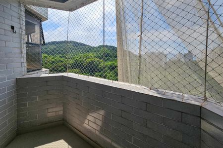 Apartamento para alugar com 165m², 3 quartos e 3 vagas Apartamento para alugar com 165m², 3 quartos e 3 vagasvaranda